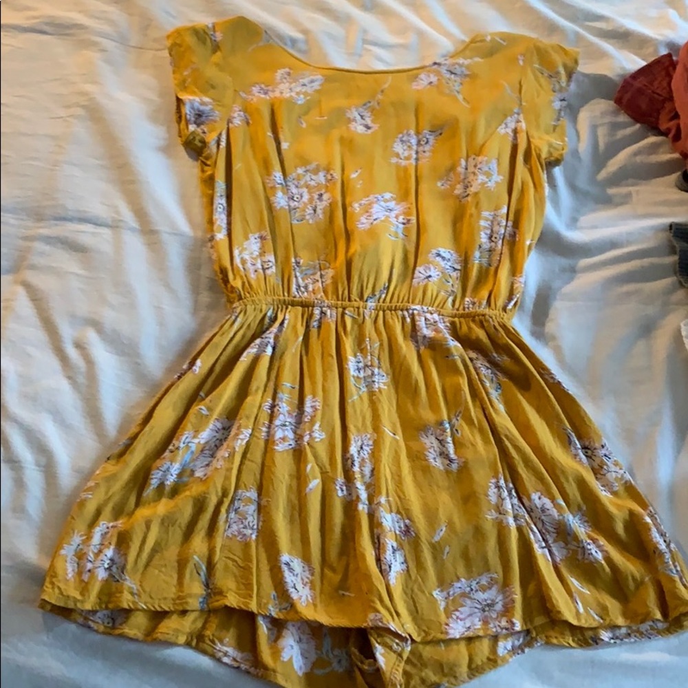 Tie back printed romper